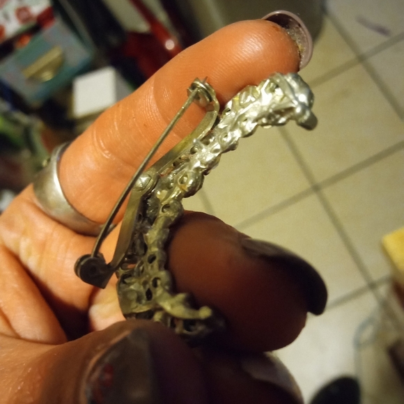 vintage Aurora borealis crystal crescent moon pin - Picture 9 of 10